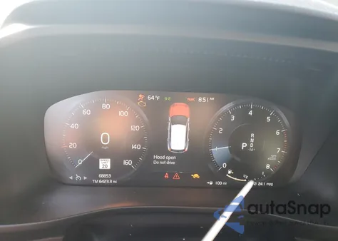 2019 Volvo Xc40 T5 Momentum z USA, uszkodzony, nr VIN YV4162XZ1K2009510